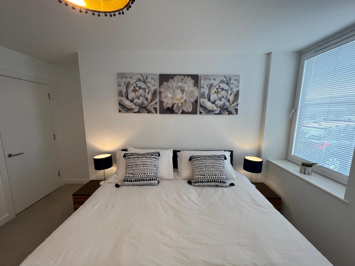 Modern 2 Bedroom Apt Sleeps 6 - Near กลอสเตอร์ ภายนอก รูปภาพ